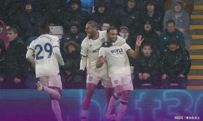  巴洛特利在哪个球队 